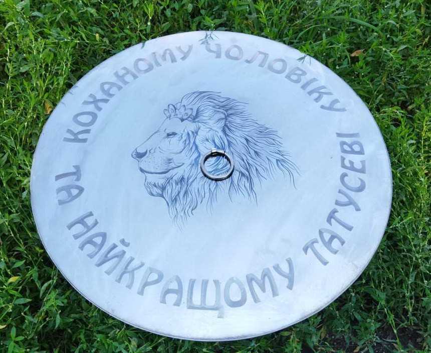 Лазерне гравіювання на кришці 1 Лазерне гравіювання на кришці